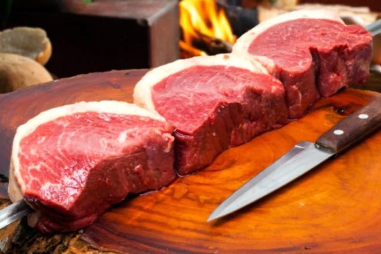 Como cortar a picanha do jeito certo para o churrasco