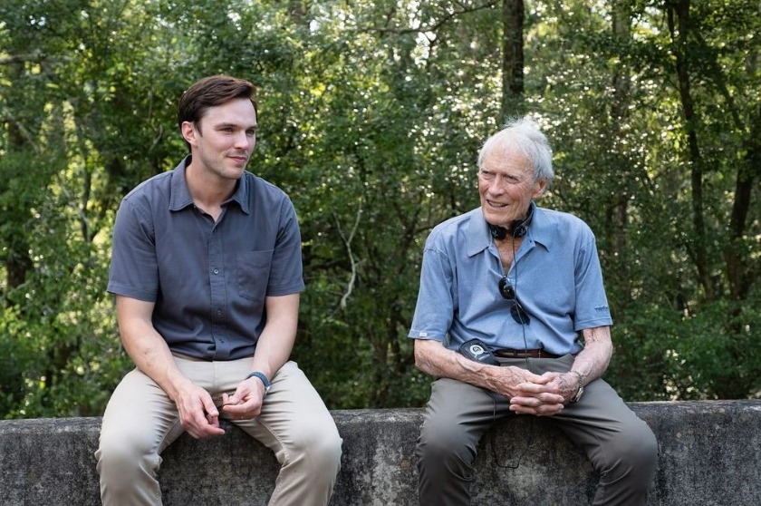 Nicholas Hoult e Clint Eastwood