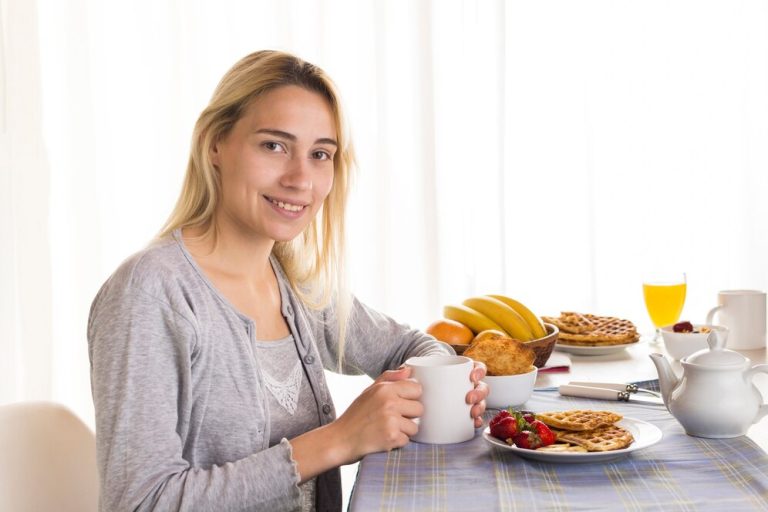O alimento que todo mundo deveria comer no café da manhã, segundo estudo
