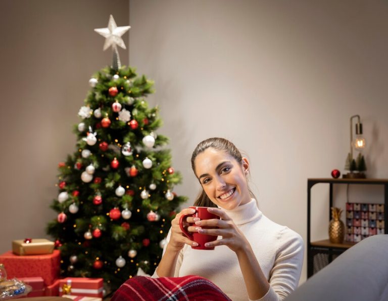 Passar o Natal sozinho: 5 dicas que vão deixar sua noite inesquecível