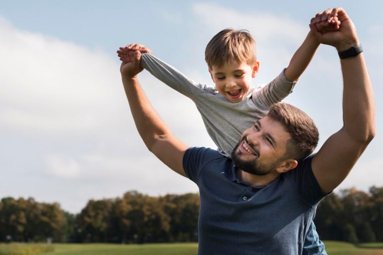 10 hábitos que aumentam o vínculo entre pais e filhos