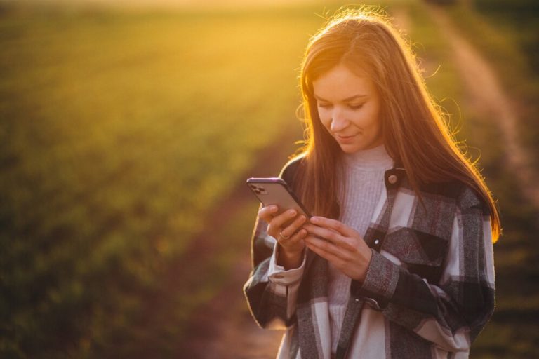 Elon Musk leva internet rural ao celular com preço da Starlink lá embaixo