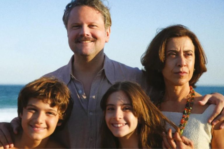 Onde assistir Ainda Estou Aqui, filme brasileiro destaque no Globo de Ouro 2025