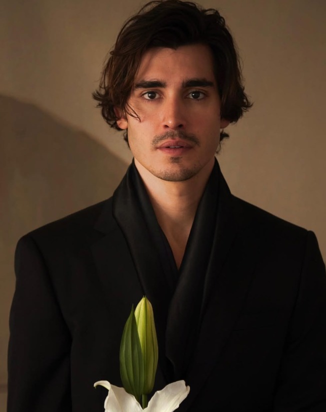 Henry Zaga