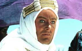 Peter O’Toole – Peter O’Toole como T.E. Lawrence em "Lawrence da Arábia" (1962), um dos maiores papéis sem Oscar.