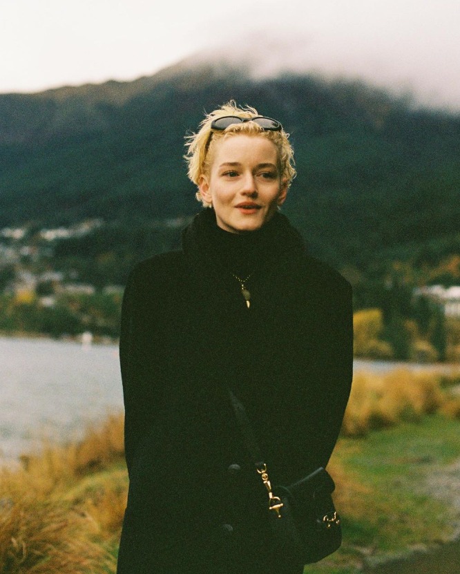 Julia Garner