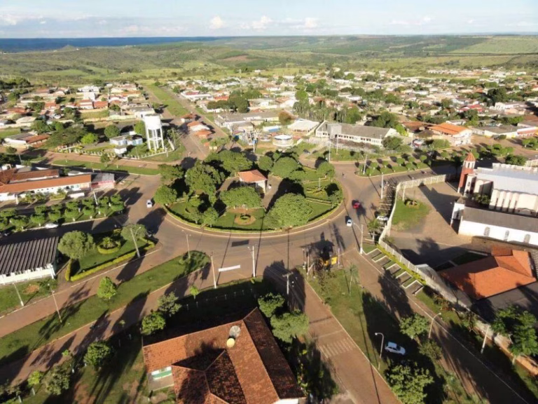 Cidade goiana, sinônimo de fé e espiritualidade, surpreende visitantes a caminho do Lago de Corumbá!