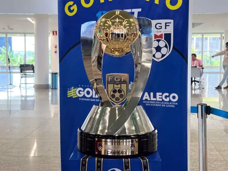Vila Nova se consagra Campeão do Goianão 2025