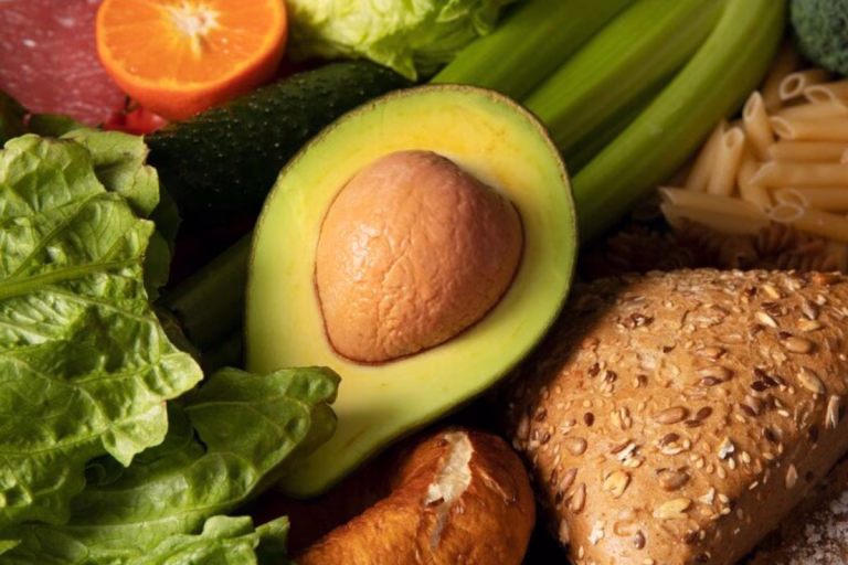 10 alimentos que aliviam os sintomas da menopausa, segundo nutricionista