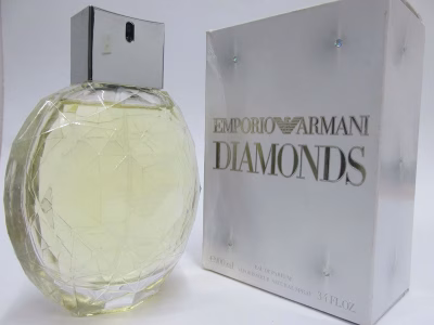 Com brilho, intensidade e sensualidade, o Diamonds representa a essência poderosa de Beyoncé em uma fragrância frutada e floral.