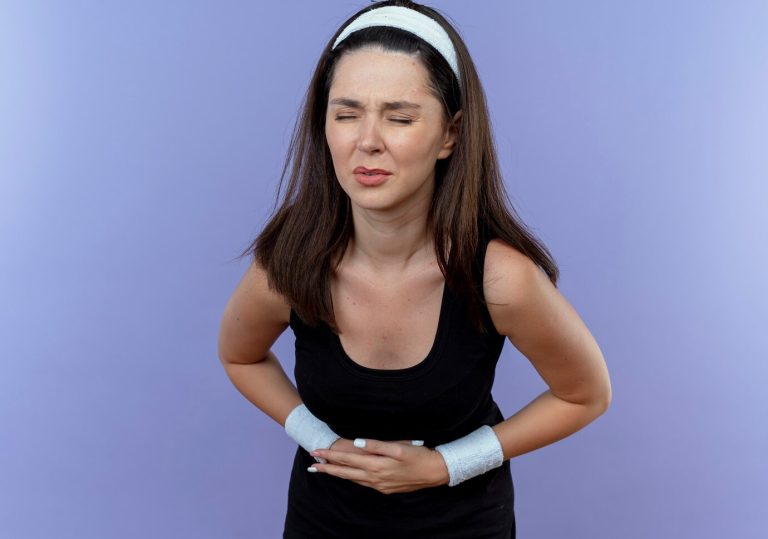 Intestino preso: 7 alimentos para incluir na dieta e 7 para evitar, segundo nutricionista