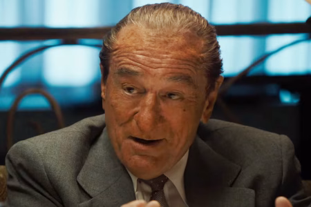Robert De Niro vive dois chefes da máfia em novo filme e reacende debate sobre a nostalgia no cinema de Hollywood.