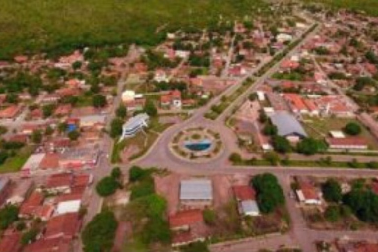 Cidade goiana que fica entre a Chapada dos Veadeiros e o Lago de Serra da Mesa já teve 4 nomes diferentes antes da sua emancipação