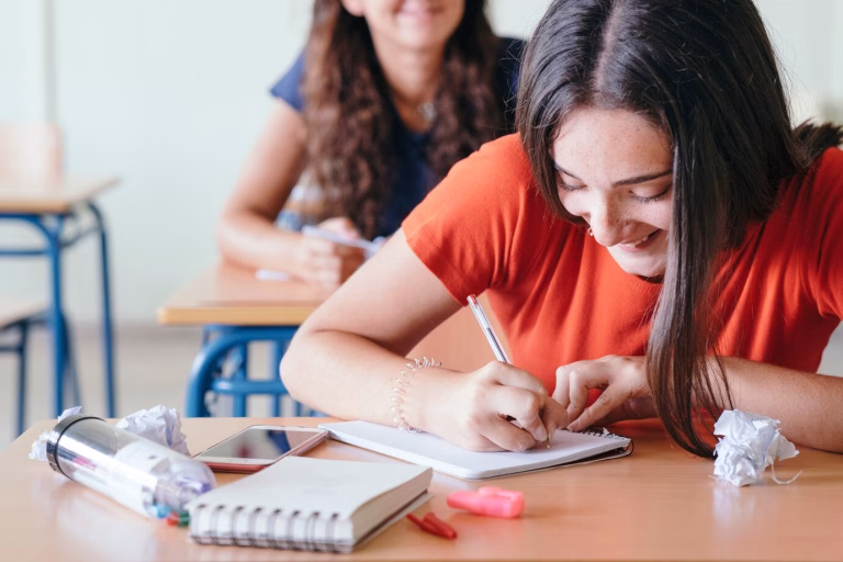 Concurso prefeitura de Santa Bárbara de Goiás: até R$ 3,5 mil, 67 vagas, todos os níveis de escolaridade e inscrições GRATUITAS