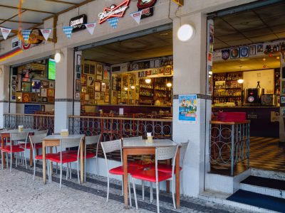 bar