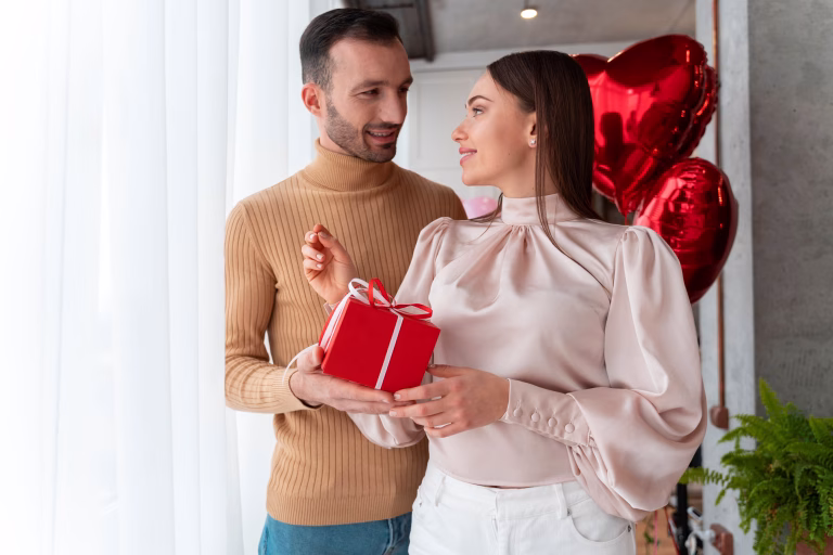 10 presentes incríveis para o Dia dos Namorados com mais de 50% de desconto na Amazon