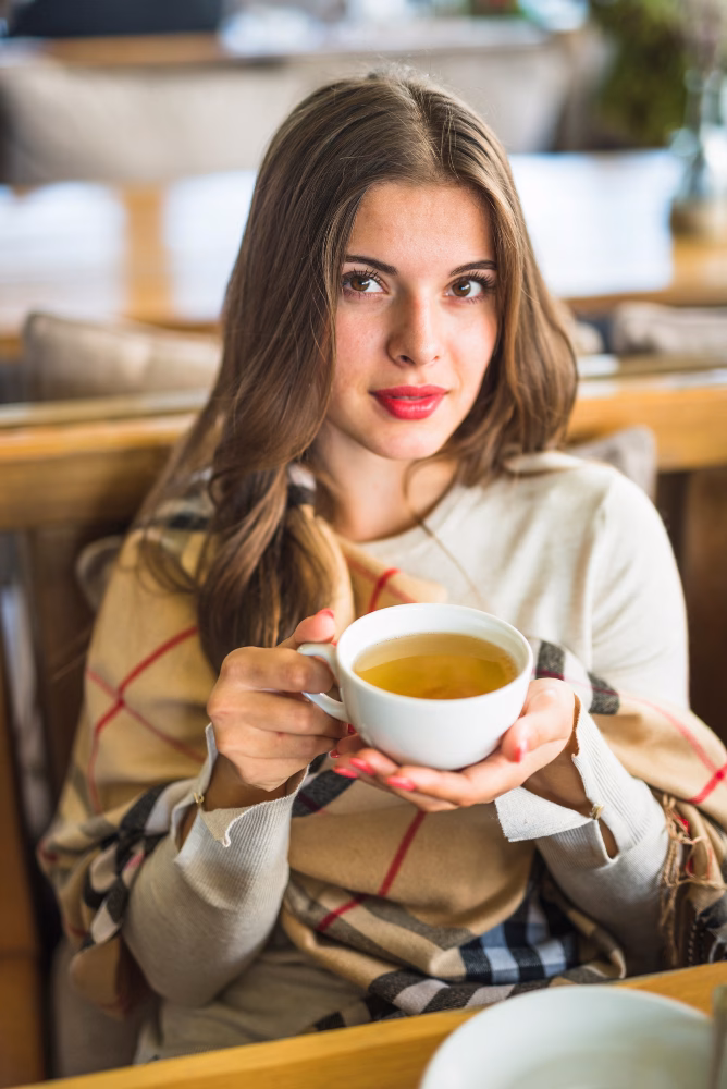 5 chás que evitam refluxo, segundo nutricionista