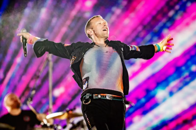 Coldplay cancela todos os shows no Brasil em 2025