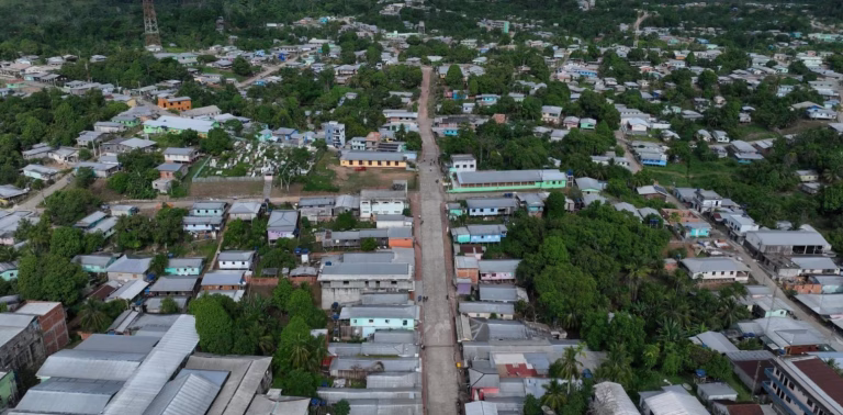 Entre rios e floresta: conheça a cidade mais isolada do Brasil