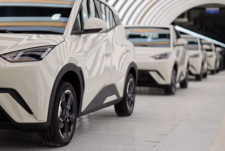 Carro elétrico lidera vendas e se torna o modelo mais vendido do Brasil