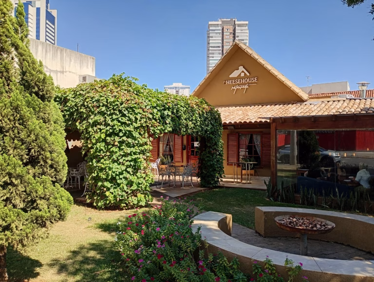 8 restaurantes com almoço em 3 etapas por R$79 em Goiânia