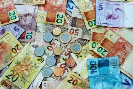 Quanto você precisa economizar por dia para conquistar o seu primeiro milhão de reais