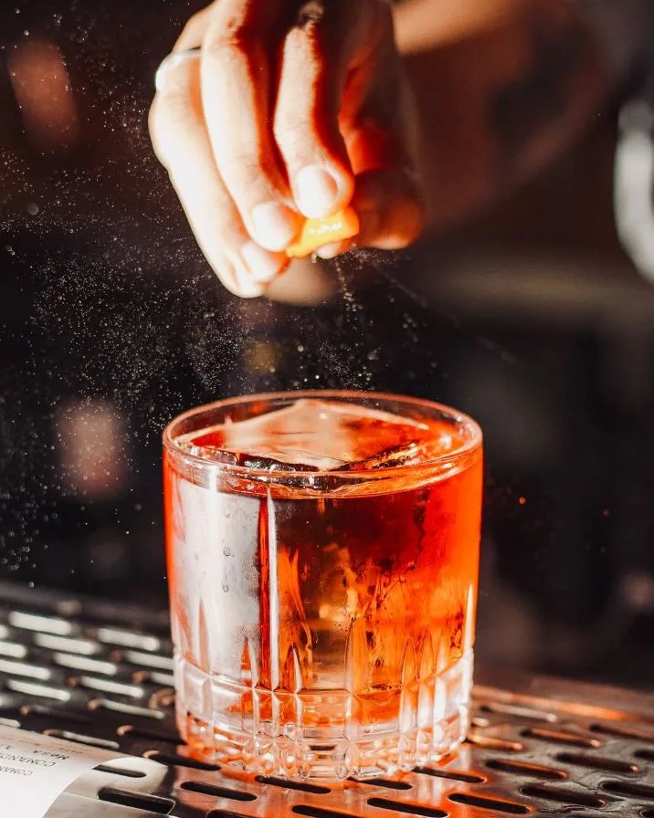 Zimbro Cocktails & Co. é eleito a Melhor Carta de Drinks em Goiânia pelo Prêmio Curta Mais 2025