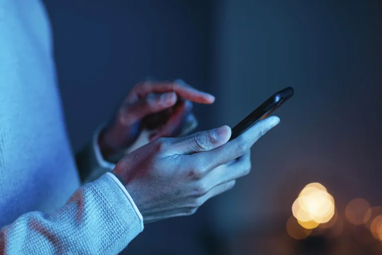Uso das redes sociais cai pela primeira vez em três anos, aponta estudo global