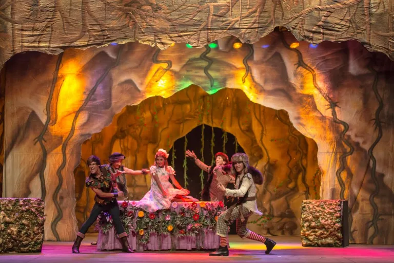 Teatro SESI abre temporada de férias com Rapunzel, Shrek e outros sucessos infantis em Goiânia