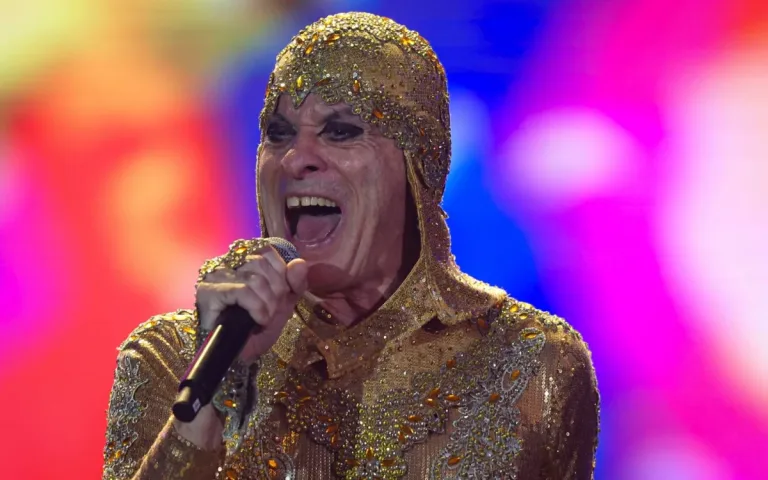 Ney Matogrosso confirma show em Goiânia em 2026
