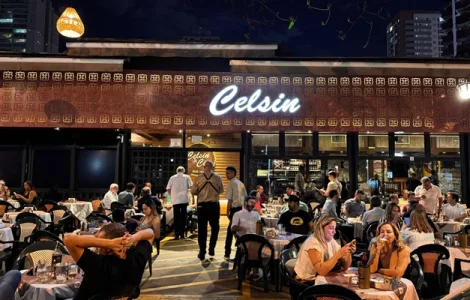 celsin cia em goiania do modesto espetinho ao reconhecimento nacional