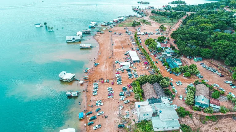 Conheça Uruaçu, destino que surpreende viajantes com praias, cachoeiras e cultura viva em Goiás