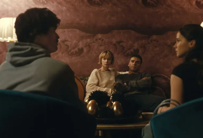Netflix divulga imagens da 2º temporada da série “Treta”