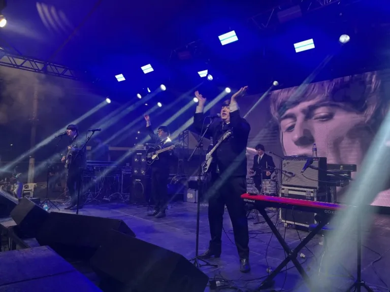 Goiânia recebe tributo internacional aos Beatles