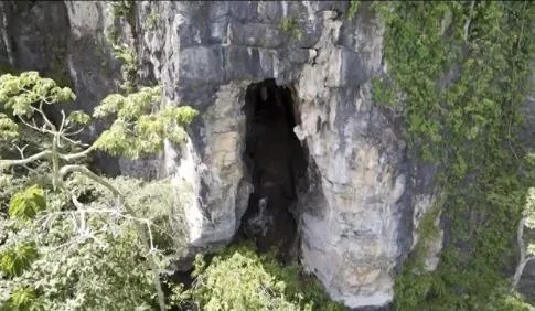 Caverna