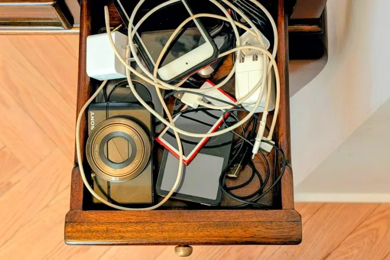 Aparelhos esquecidos na gaveta? Saiba como recuperar músicas, fotos e dar nova vida a gadgets antigos