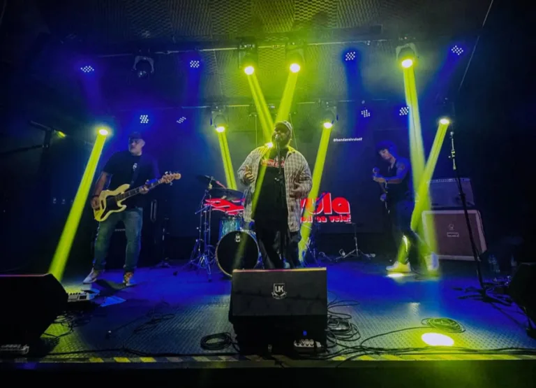 Goiânia ganha noite de tributos a 3 bandas de rock