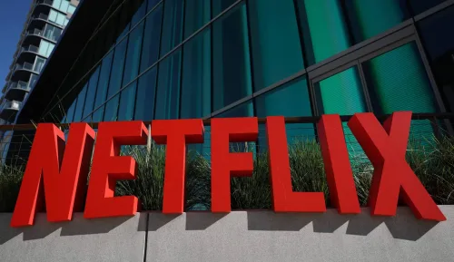 Netflix é processada em R$ 10 milhões por fim do compartilhamento de senhas