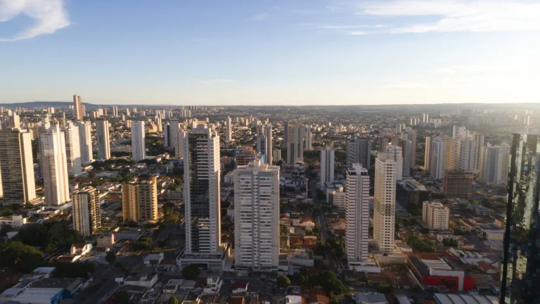Previsão do tempo: Goiânia terá calorão de até 32°C no sábado (18), mas chuvas retornam