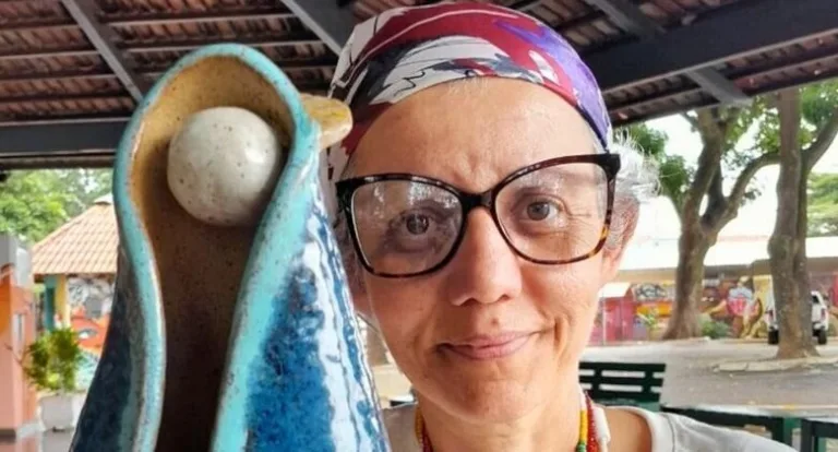 Feira criada após cura de câncer mobiliza mulheres e solidariedade em Goiânia