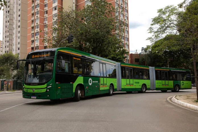 Goiânia inova e implanta “powerbank gigante” para apoiar ônibus elétricos