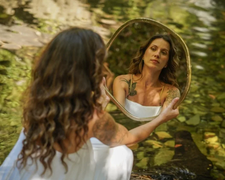 Ella Pessoa lança EP “Sensorial” gravado entre Goiânia e Pirenópolis