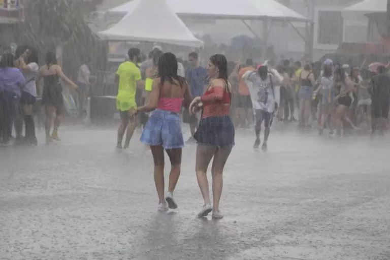 Pré-Carnaval em Goiânia terá chuva e trovoadas no fim de semana