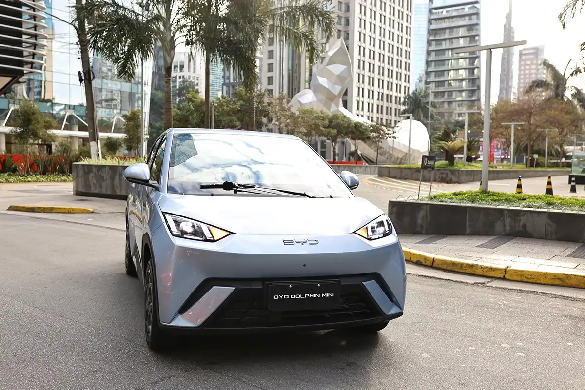 Carro elétrico lidera vendas e se torna o modelo mais vendido do Brasil