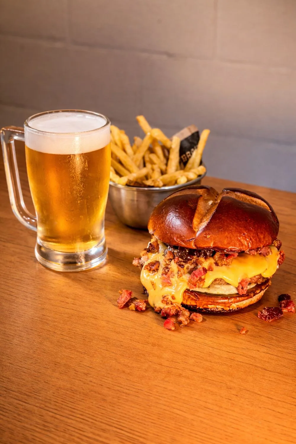 Bravo BBQ Burger é confirmada no Guia Curta Mais MotoGP em Goiânia