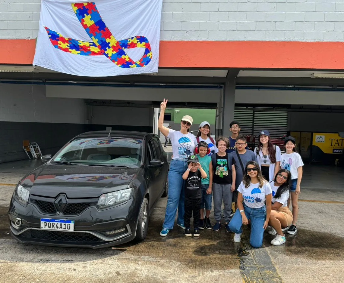 Goiânia recebe ação de conscientização sobre o autismo com passeio da Carreta Furacão