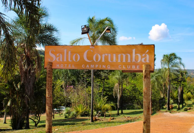 Salto de Corumbá: 7 cachoeiras e aventura a 1 hora de Goiânia