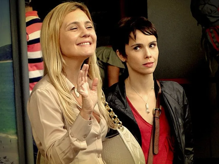Avenida Brasil, novela sucesso nas redes sociais, ganha reprise