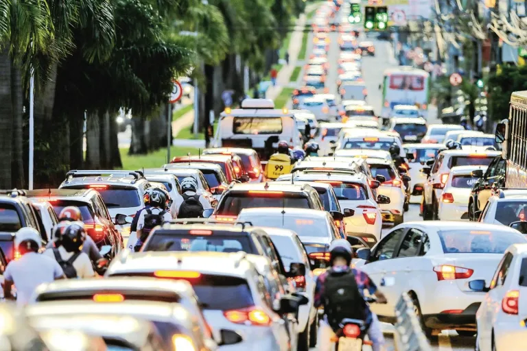 Projeto em Goiânia propõe trocar multa de trânsito por doação de sangue