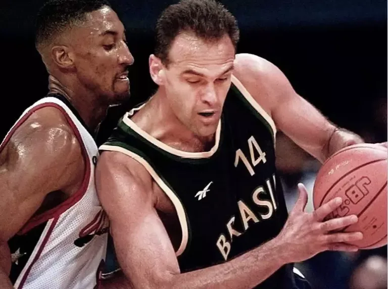 Morre aos 68 anos Oscar Schmidt, ícone histórico do basquete brasileiro